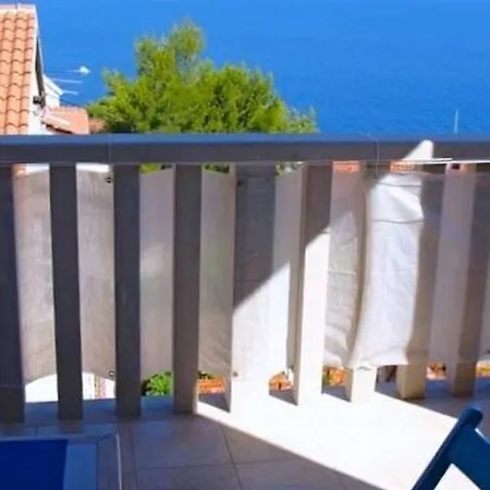 Apartment Molo Lozna *